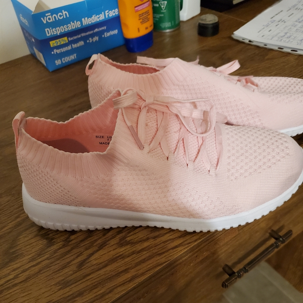 Ladies shoes